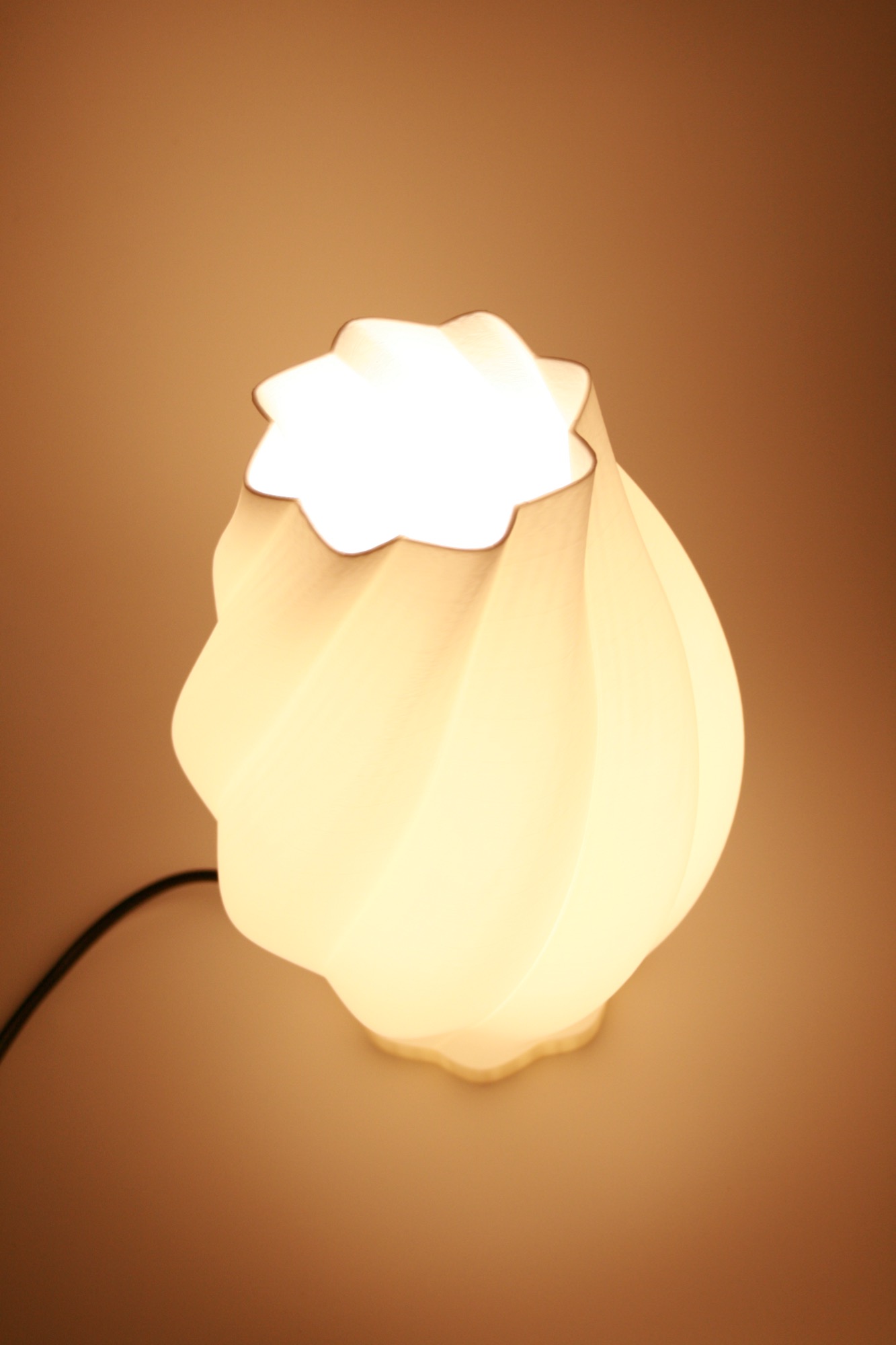 Лампа-скульптура 'Арт-объект'